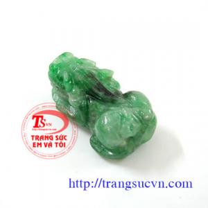 Tỳ hưu may mắn ngọc jadeite