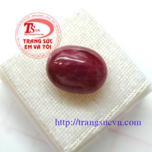 Đá quý ruby đỏ đậm