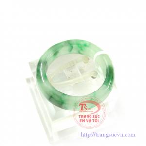 Nhẫn ngọc cẩm thạch jadeite tiền tài