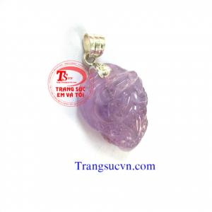 Cóc ba chân thạch anh tím được chế tác trên chất liệu:  - Ngọc cẩm thạch thiên nhiên 100%  - Móc được làm bằng bạc ta  - Bán toàn quốc  - Thanh toán an toàn  - Giao hàng tận nơi và thanh toán khi nhận hàng. 