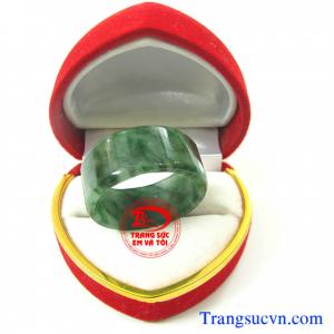 Nhẫn Ngọc Jadeite đẹp tươi