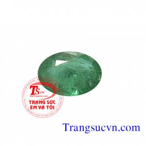 Emerald nhạt màu