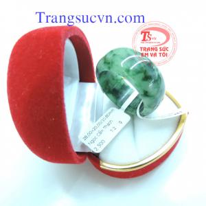 Nhẫn ngọc Jadeite an lành