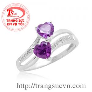 Nhẫn nữ trái tim quý phái