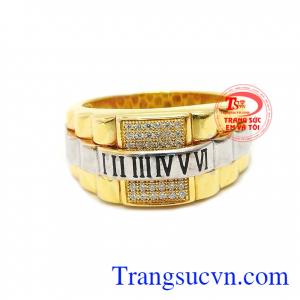 Trên mặt nhẫn được chạm khắc họa tiết số La Mã