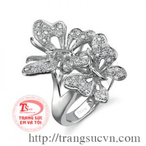 Nhẫn nữ Cánh bướm