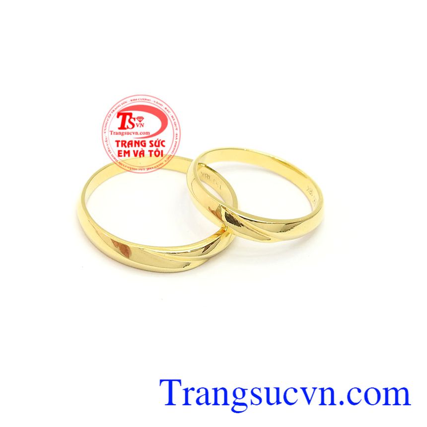 Nhẫn cưới thủy chung 18k là sản phẩm nhẫn cưới sang trọng, gắn kết hai người bên nhau
