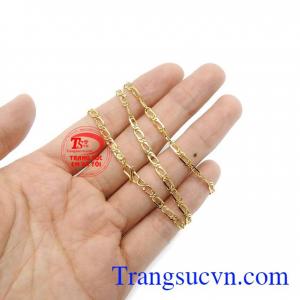 Khách hàng có thể kết hợp cùng mặt dây để tạo sự khác biệt