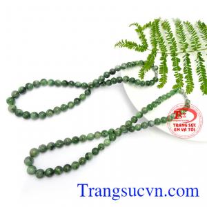 Chuỗi vòng cổ ngọc cẩm thạch tinh tế là sản phẩm ngọc cẩm thạch đẹp, sang trọng. Chuỗi vòng cổ ngọc cẩm thạch tinh tế có giấy kiểm định, món quà trang sức dành cho các bà, các mẹ