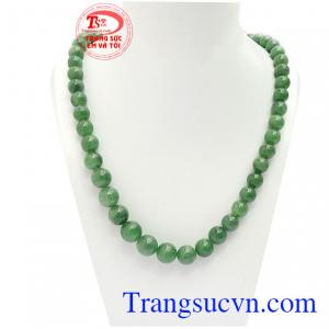 Chuỗi vòng cổ ngọc đẹp là sản phẩm ngọc cẩm thạch thiên nhiên, sản phẩm ngọc đẹp thường được các bà, các mẹ ưa thích