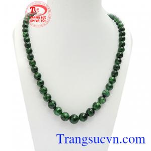 Chuỗi cổ ngọc cẩm thạch bình an là sản phẩm vòng ngọc cẩm thạch đẹp, ngọc cẩm thạch thiên nhiên