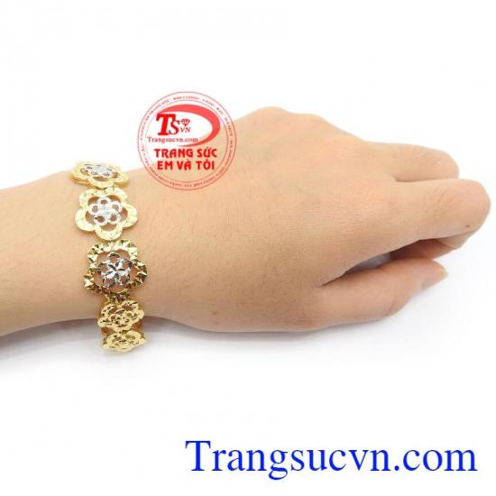 Lắc Tay Vàng 10k Độc Đáo kiểu dáng mới lạ, mang lại sự thanh lịch, quý phái và đẳng cấp cho phái đẹp