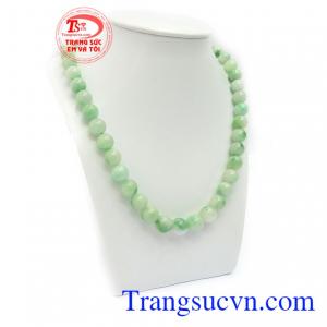 Chuỗi ngọc cẩm thạch thời trang là sản phẩm ngọc cẩm thạch thiên nhiên, sản phẩm đẹp có giấy kiểm định đá quý thiên nhiên