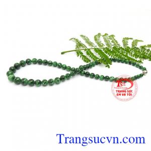 Chuỗi ngọccẩm thạch phú quý là sản phẩm chuỗi vòng ngọc cẩm thạch thiên nhiên được các bà, các mẹ ưa thích