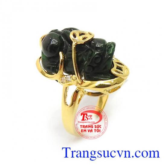 Nhẫn Tỳ Hưu Vạn Sự Hanh Thông vàng 14k gắn tỳ hưu ngọc đẹp, là biểu tượng mang lại may mắn, tài lộc, giải trừ tà khí, mang lại cuộc sống bình an hạnh phúc