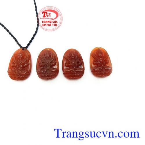 Đá mã não thiên nhiên màu đỏ sậm tốt cho mệnh thổ và hỏa