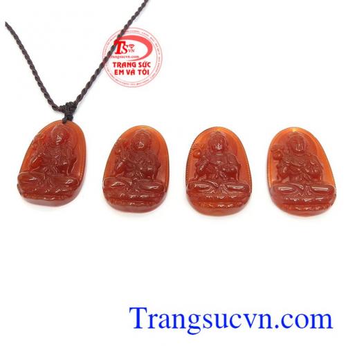 Đá mã não thiên nhiên màu đỏ sậm tốt cho người mệnh thổ, hỏa