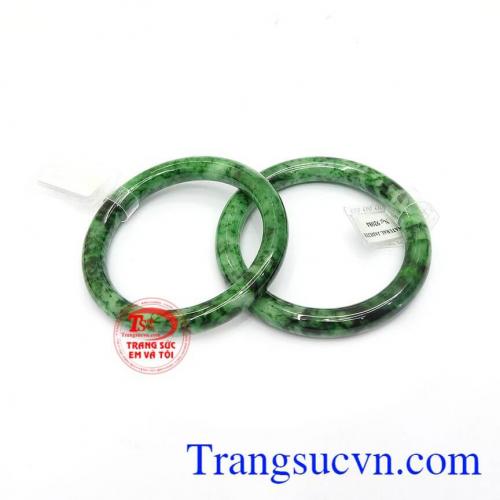 Ngọc cẩm thạch được rất nhiều khách hàng lựa chọn và tin dùng.