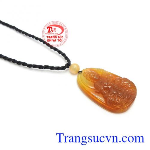 Ngài hộ mệnh tránh khỏi mệnh tật, tai họa, giúp bạn vượt qua mọi trở ngại trong cuộc sống. Đá mã não màu nâu, vàng hợp hợp mệnh kim và mệnh thổ