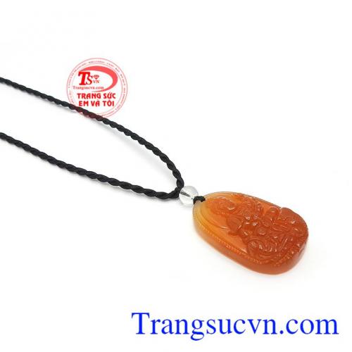 Phật bản mệnh tuổi thìn và tỵ là vị phật " phổ hiền bồ tát" là vị phật tượng trưng cho lễ nghi, sự đức độ. Ngài hộ mệnh tránh khỏi mệnh tật, tai họa, giúp bạn vượt qua mọi trở ngại trong cuộc sống