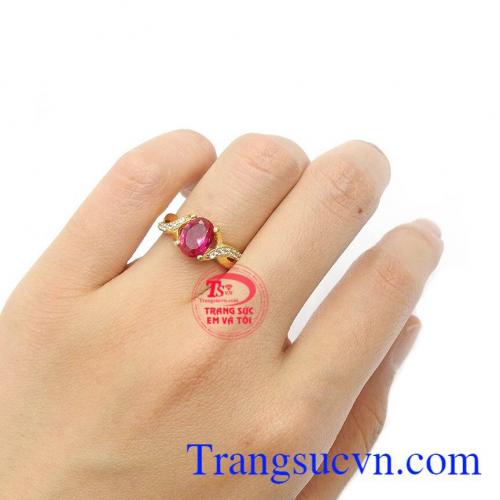 Nhẫn sẽ là trang sức giúp đôi tay của bạn thêm phần yêu kiều