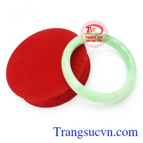 Vòng Ngọc Phỉ Thúy Đại Lộc màu sắc độc đáo, chất lượng ngọc đảm bảo