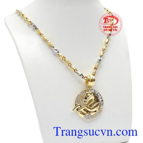 Bộ trang sức thể hiện sự tự do, thành công và may mắn