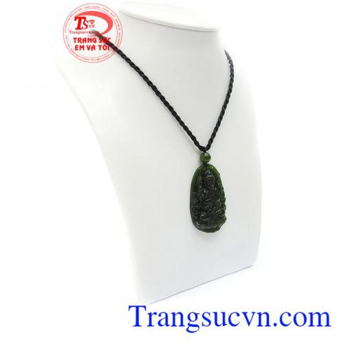 Phật bản mệnh tuổi tý là phật "Thiên Thủ Thiên Nhãn Bồ Tát" với hình tượng nghìn tay nghìn mắt, tượng trưng cho tấm lòng đại từ đại bi của ngài