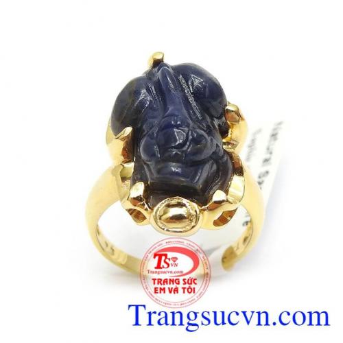 Tỳ hưu là linh vật được ưa chuộng nhất của doanh nhân, thương nhân, những người có sự nghiệp thành đạt, bởi tỳ hưu có tác dụng chiêu tài lộc, may mắn, giải trừ tà khí, mang bình an, hạnh phúc đến cho chủ nhân