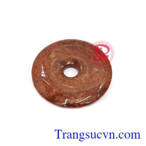 Ngọc cẩm thạch huyết với màu sắc đẹp rất hiếm có