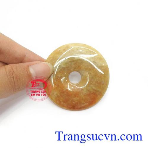 Bạn có thể kết hợp với dây đeo để làm đồ trang sức