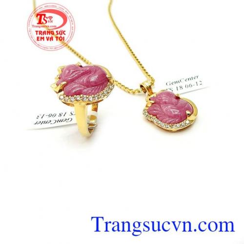 Bộ Trang Sức Hồ Ly May Mắn phù hợp phong cách thời trang cá tính và sang trọng của phái đẹp, là món quà tuyệt vời dành cho người bạn yêu thương những dịp ý nghĩa