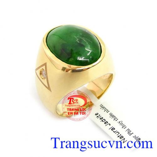 Nhẫn nam ngọc cẩm thạch cao cấp là sản phẩm nhẫn nam ngọc cẩm thạch thiên nhiên may mắn, sản phẩm đẹp sang trọng, tinh tế với các được nét chạm khắc