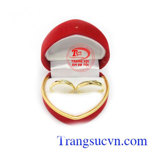 Nhẫn cưới thủy chung 18k bảo hành 12 tháng, giao hàng nhanh trên toàn quốc