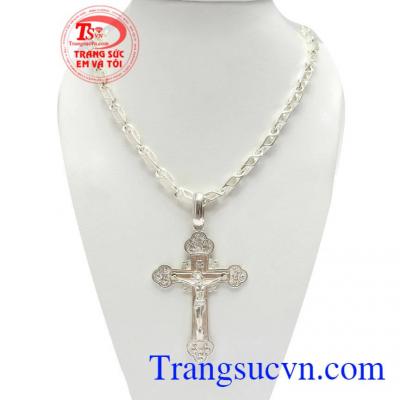 Bộ Dây Bạc Nam Thánh Giá Bình An chế tác tinh xảo, đường nét tinh tế, mang bộ dây chuyền thánh giá bên người sẽ mang lại nhiều bình an và may mắn