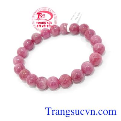  Người châu âu thời trung đại cổ tin rằng hồng ngọc tiếp thêm cho họ sức khỏe, sự thịnh vượng, trí tuệ và cuộc sống tình yêu viên mãn