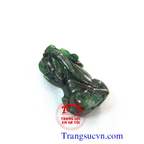 Tỳ hưu đá quý jadeite cẩm thạch