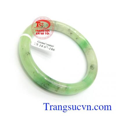 Vòng ngọc cẩm thạch giá tốt