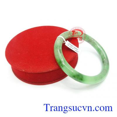 Vòng tay ngọc vân sáng đẹp là món đồ trang sức cần thiết và không thể thiếu nhất cho phái nữ nó làm cho nó hài hòa tất cả các khía cạnh của cuộc sống