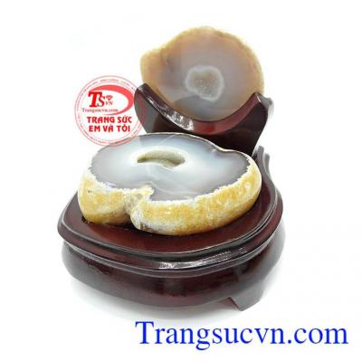 Tụ bát bảo đặt trên bàn học, bàn làm việc giúp đầu óc tỉnh táo, Đặt trong phòng khách, phòng ngủ để gia tăng cát khí, đặt tại nơi bán hàng để chiêu tài phát lộc