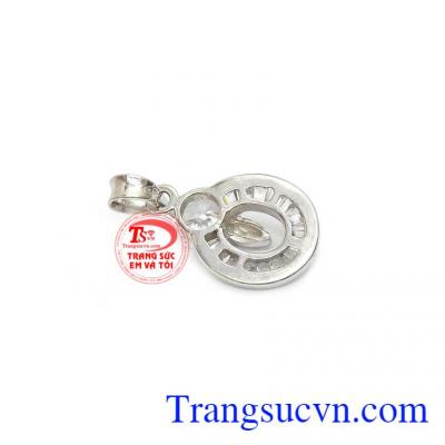 Mặt dây thiết kế tinh tế và đẹp mắt