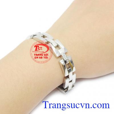 Lắc tay giúp phái mạnh thể hiện cá tính