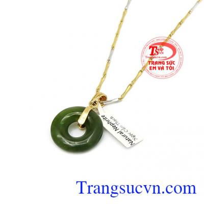 Mặt dây xinh xắn, hợp mệnh