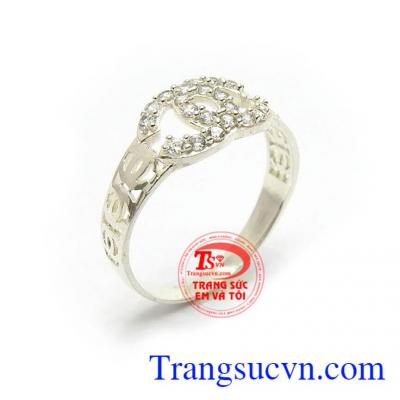 Nhẫn Bạc Chanel Phong Cách chế tác độc đáo, mới lạ mang lại sự sang trọng, quý phái và tinh tế cho phái đẹp