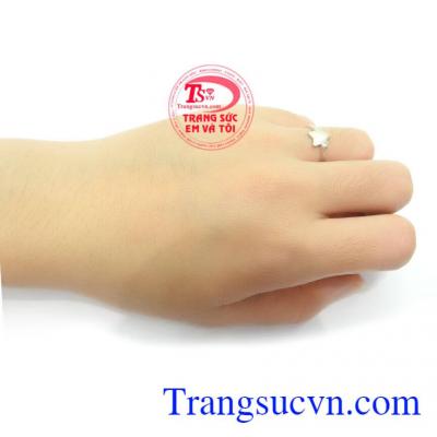 Nhẫn nữ bạc tinh tế may mắn