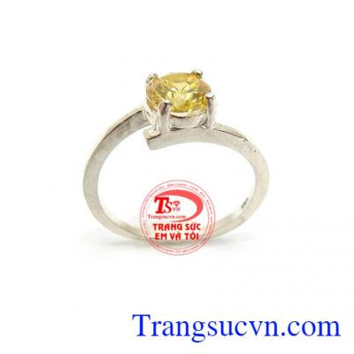 Nhẫn Bạc Đính Đá Sang Trọng