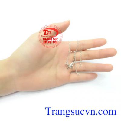 Lắc chân là món quà tuyệt vời giành tặng người bạn yêu thương trong những dịp ý nghĩa