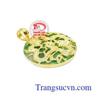 Vàng bọc ngọc được chế tác từ vàng 10k với họa tiết hai rồng bay