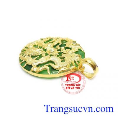 Sản phẩm có thể kết hợp cùng dây chuyền hoặc dây da hoặc dây cao su