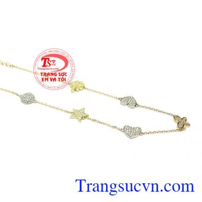 Lắc Chân Vàng Tây Quý Phái thiết kế tinh xảo, mẫu mã độc đáo, tôn lên sự cá tính, dịu dàng và sang trọng cho phái đẹp, phù hợp làm quà tặng cho người bạn yêu thương những dịp ý nghĩa